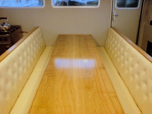 [Dinette - click to enlarge]